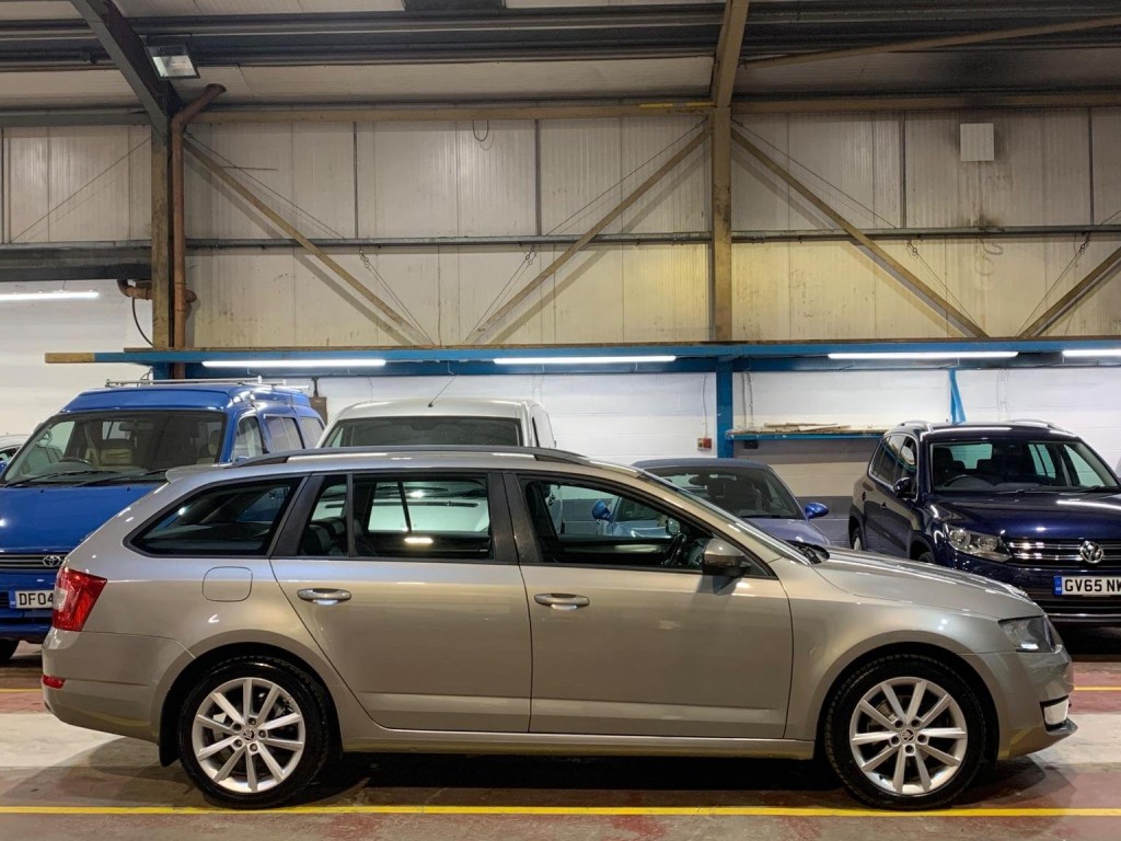 SKODA OCTAVIA
