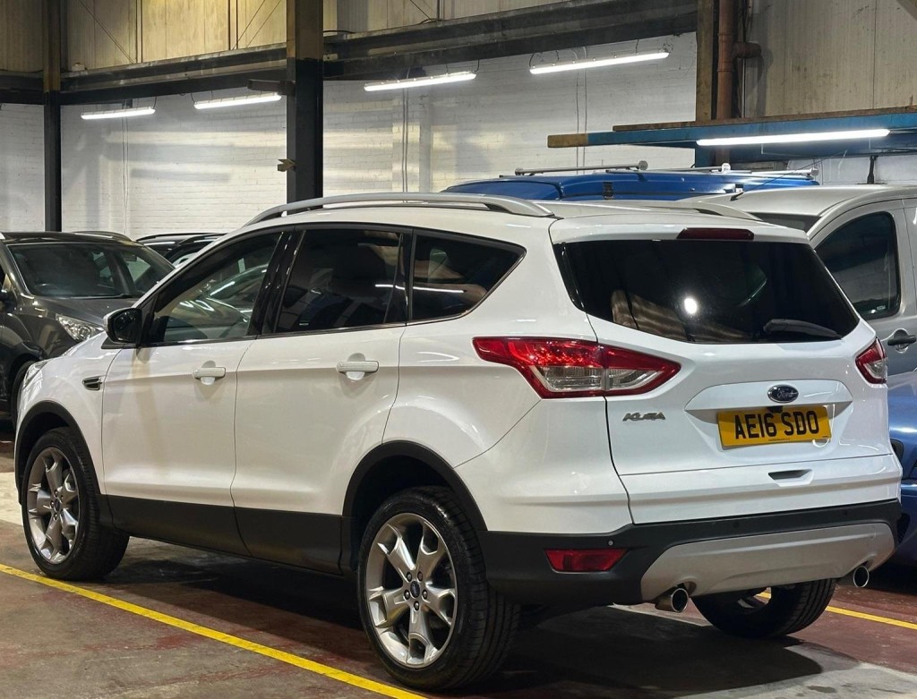 FORD KUGA