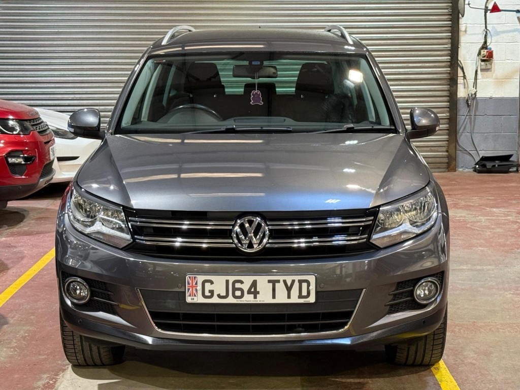 View VOLKSWAGEN TIGUAN 2.0 TDI BlueMotion Tech Match DSG 4WD Euro 5 (s/s) 5dr