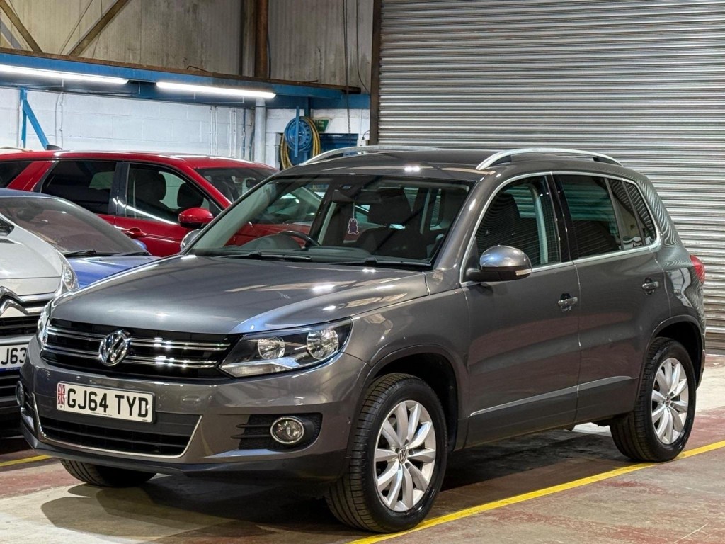 View VOLKSWAGEN TIGUAN 2.0 TDI BlueMotion Tech Match DSG 4WD Euro 5 (s/s) 5dr