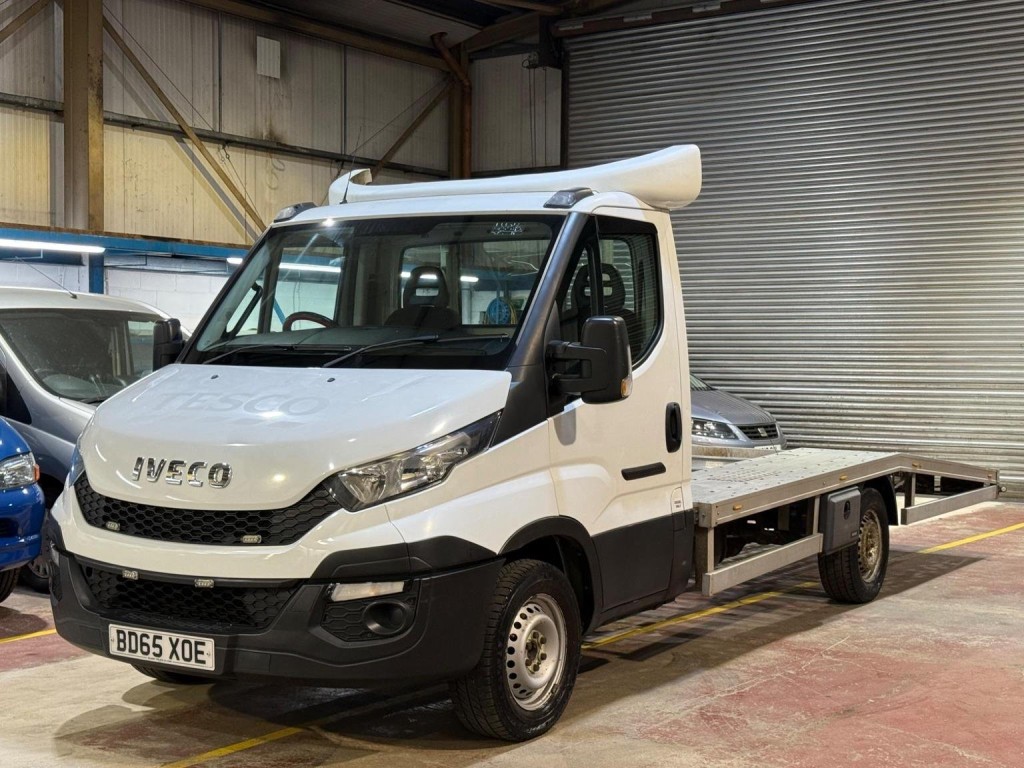 View IVECO DAILY 2.3 TD 11V 35S 3750 RWD L3 2dr
