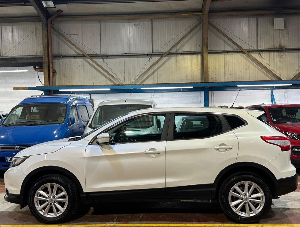 NISSAN QASHQAI