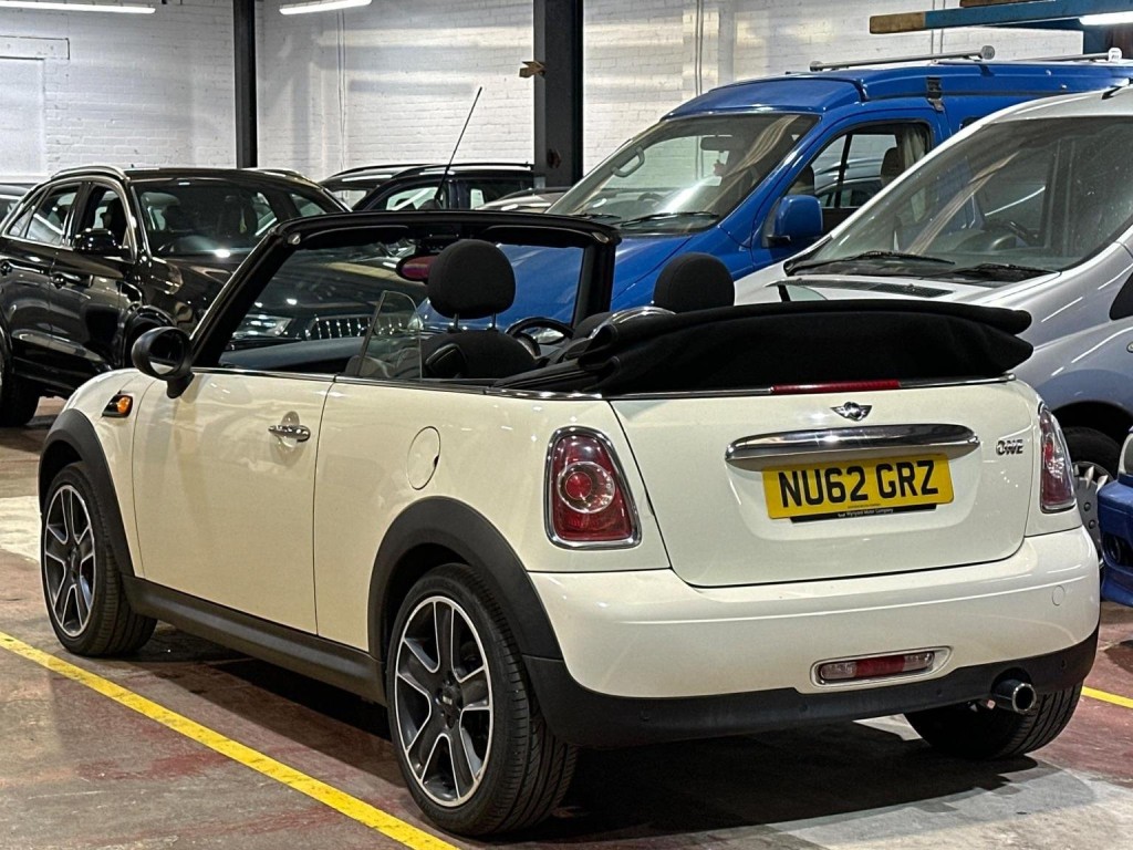 MINI CONVERTIBLE