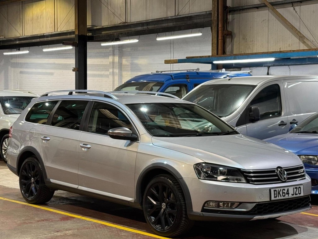 View VOLKSWAGEN PASSAT 2.0 TDI BlueMotion Tech Alltrack 4Motion Euro 5 (s/s) 5dr