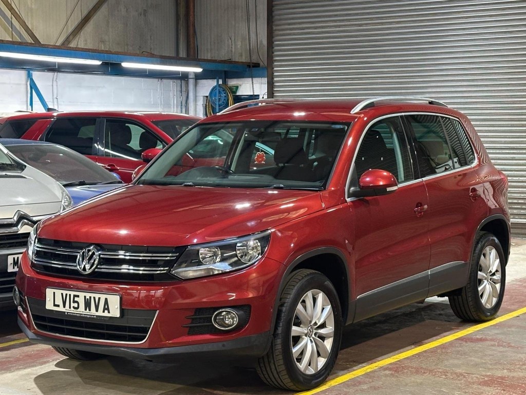 View VOLKSWAGEN TIGUAN 2.0 TDI BlueMotion Tech Match DSG 4WD Euro 5 (s/s) 5dr