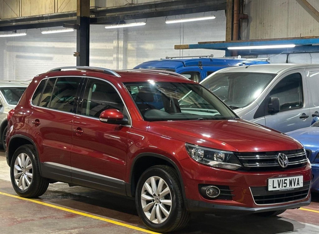 View VOLKSWAGEN TIGUAN 2.0 TDI BlueMotion Tech Match DSG 4WD Euro 5 (s/s) 5dr