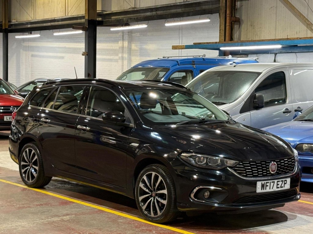 View FIAT TIPO 1.6 MultiJetII Lounge DDCT Euro 6 (s/s) 5dr