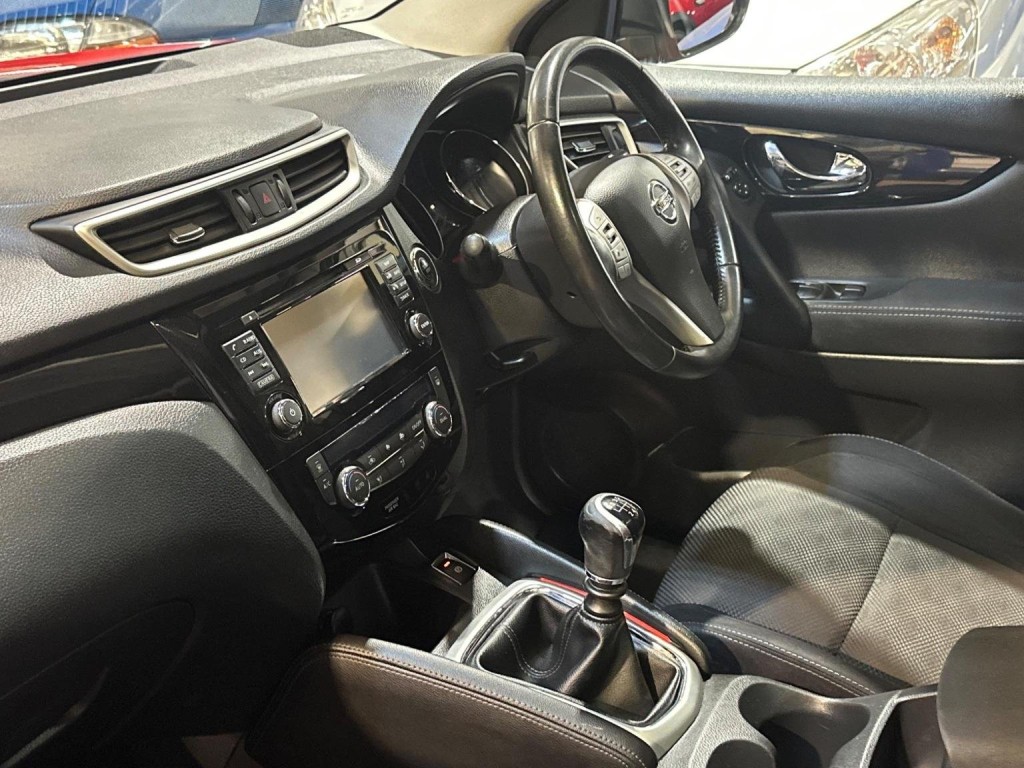 NISSAN QASHQAI