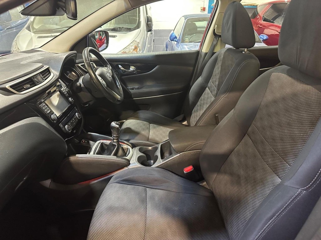 NISSAN QASHQAI