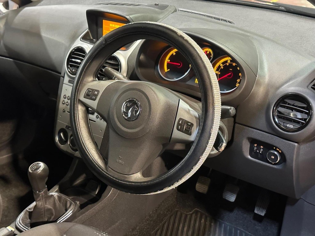VAUXHALL CORSA
