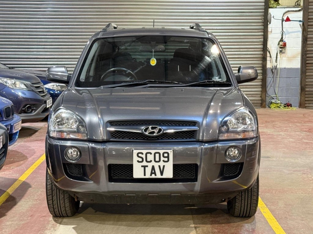 View HYUNDAI TUCSON 2.0 CRDi Style 4WD Euro 4 5dr