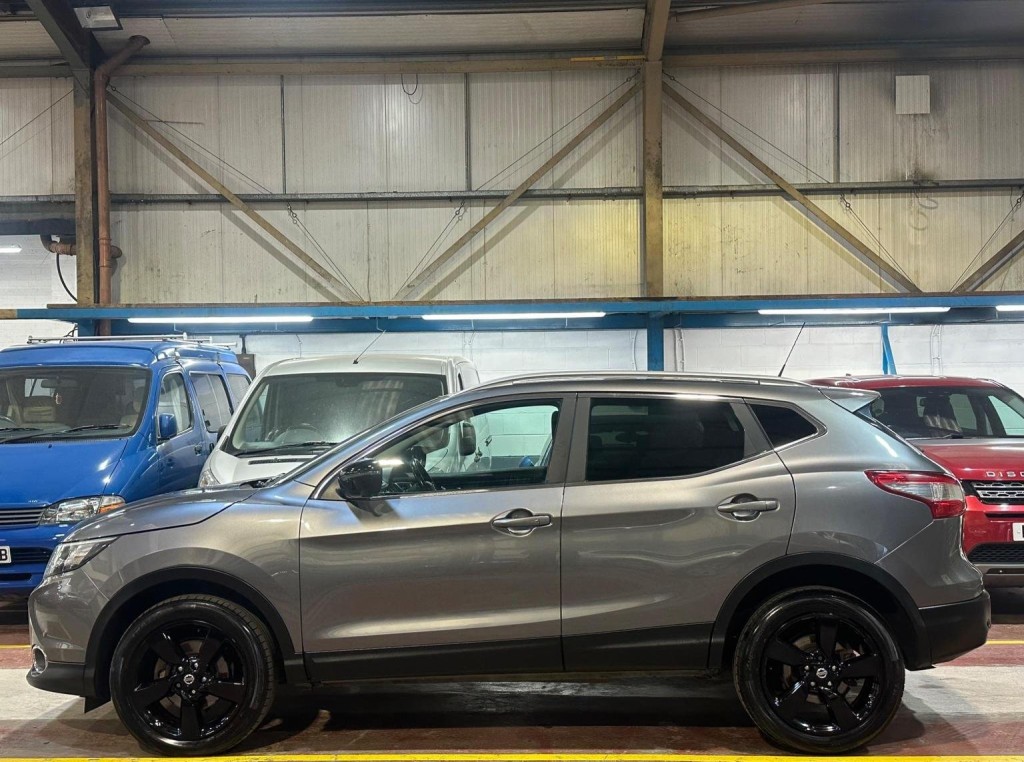 NISSAN QASHQAI