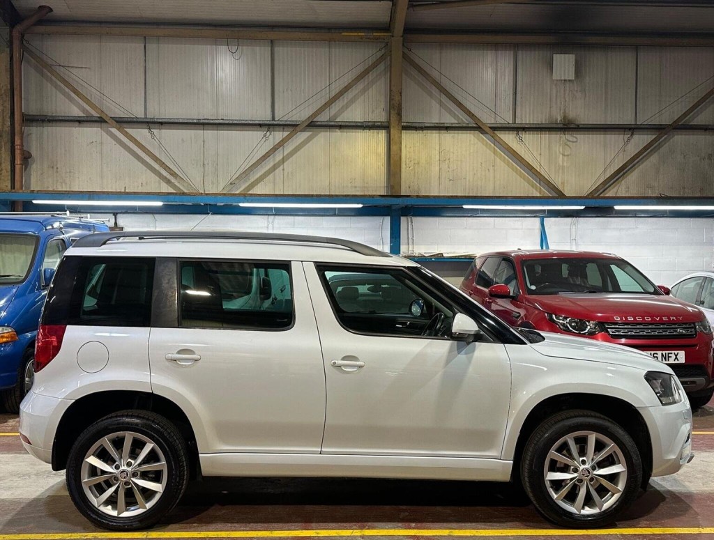 SKODA YETI