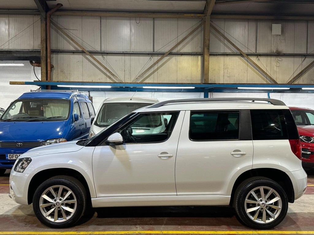 SKODA YETI