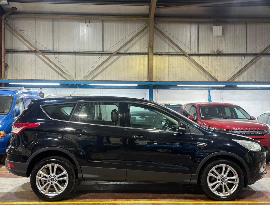 FORD KUGA