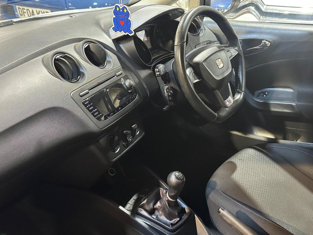 SEAT IBIZA