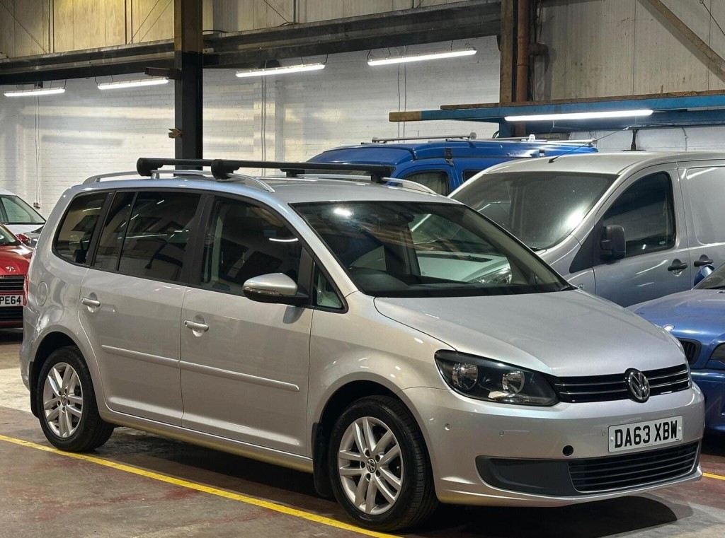 View VOLKSWAGEN TOURAN 1.6 TDI SE Euro 5 5dr