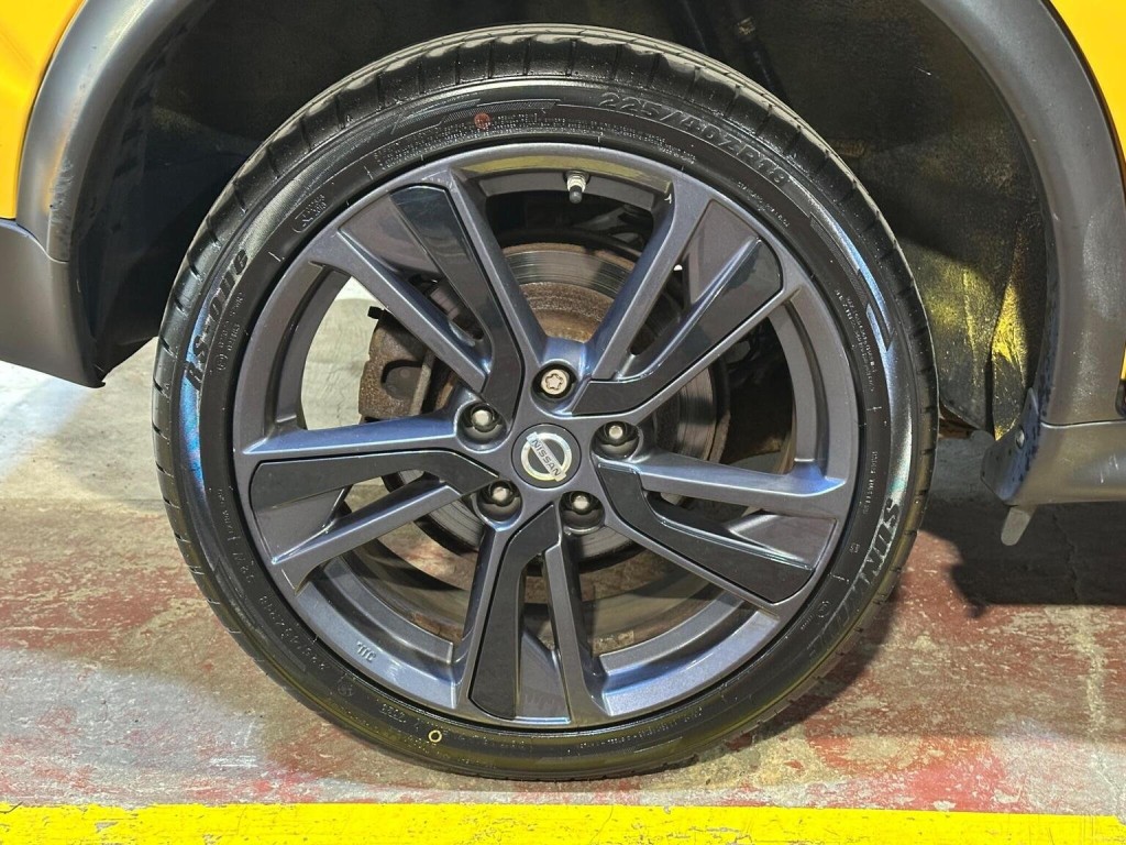 NISSAN JUKE