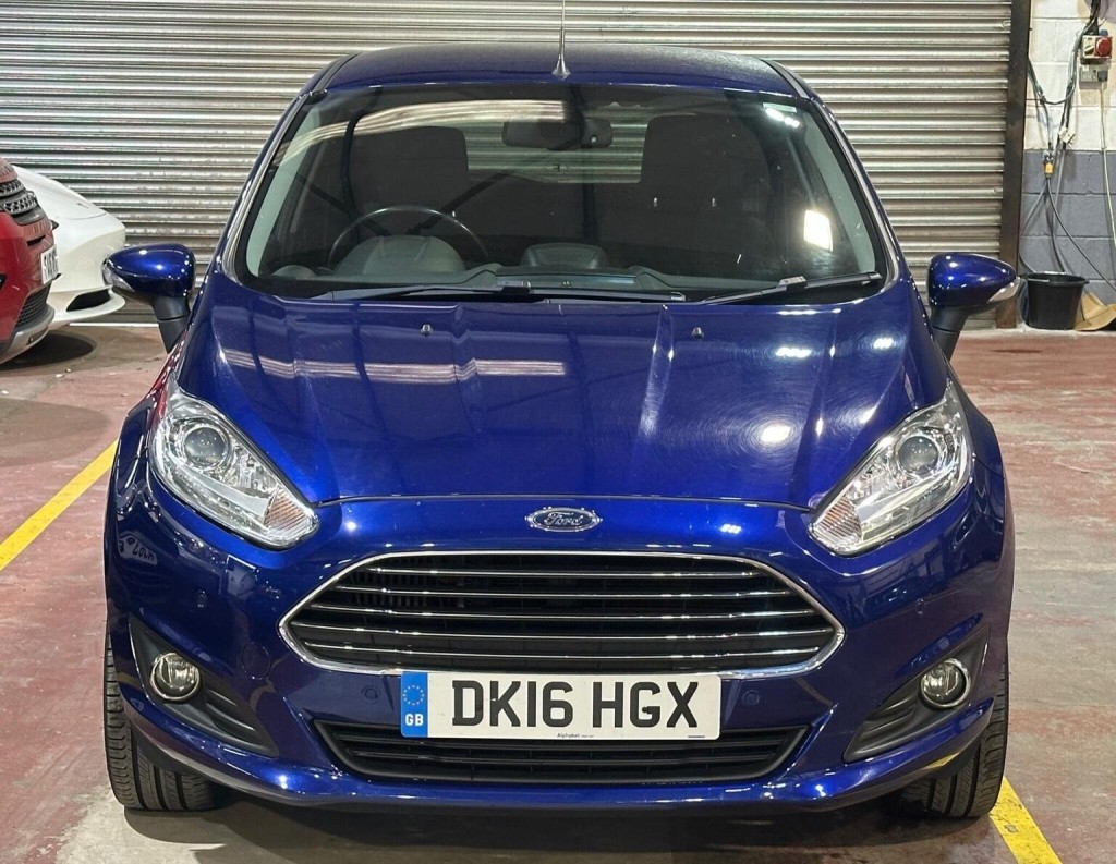 View FORD FIESTA 1.0T EcoBoost Titanium Euro 6 (s/s) 5dr