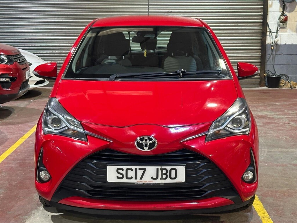View TOYOTA YARIS 1.5 VVT-i Icon Tech Euro 6 5dr