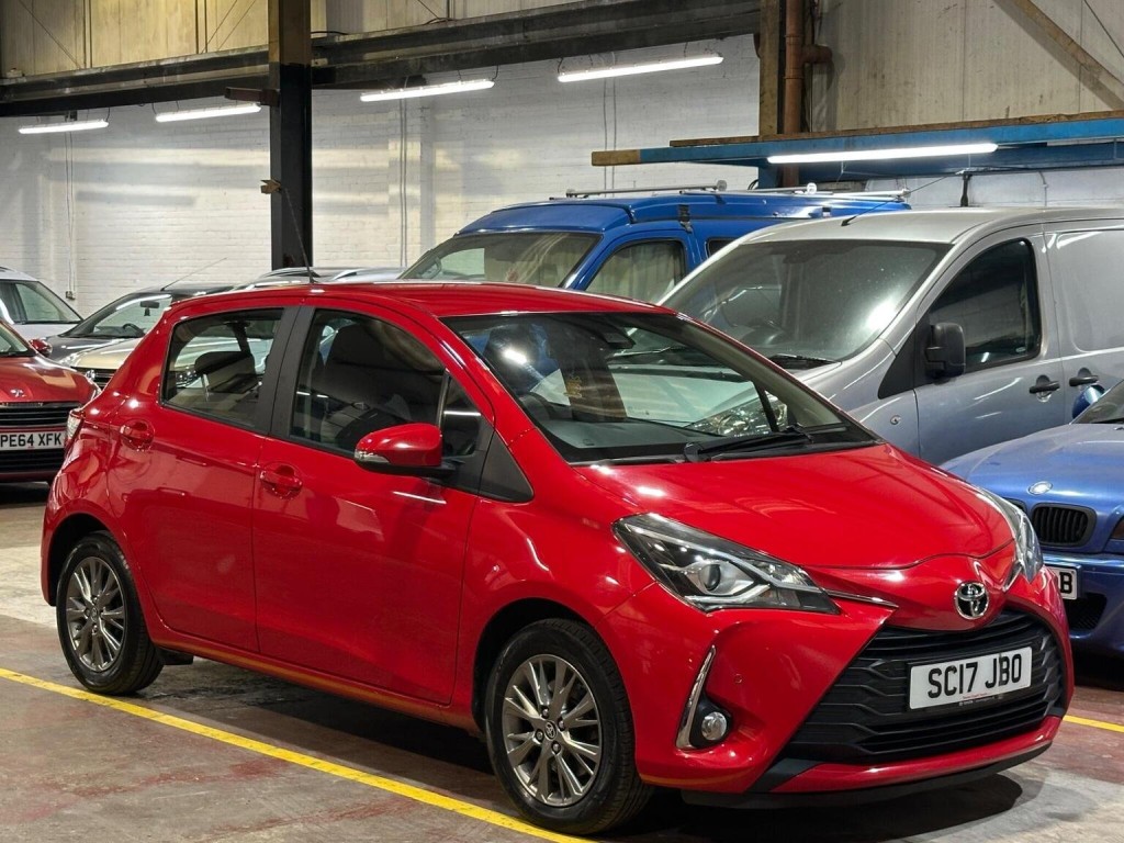 View TOYOTA YARIS 1.5 VVT-i Icon Tech Euro 6 5dr