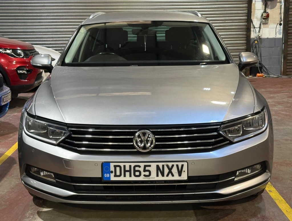 View VOLKSWAGEN PASSAT 1.6 TDI BlueMotion Tech SE Business Euro 6 (s/s) 5dr