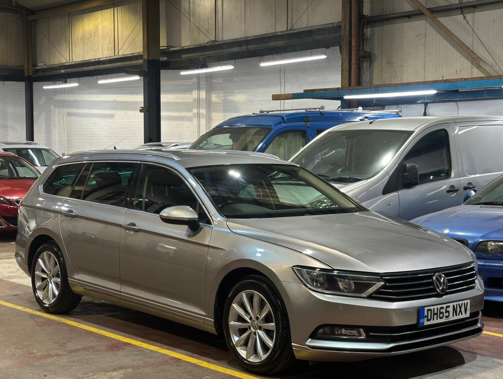 View VOLKSWAGEN PASSAT 1.6 TDI BlueMotion Tech SE Business Euro 6 (s/s) 5dr