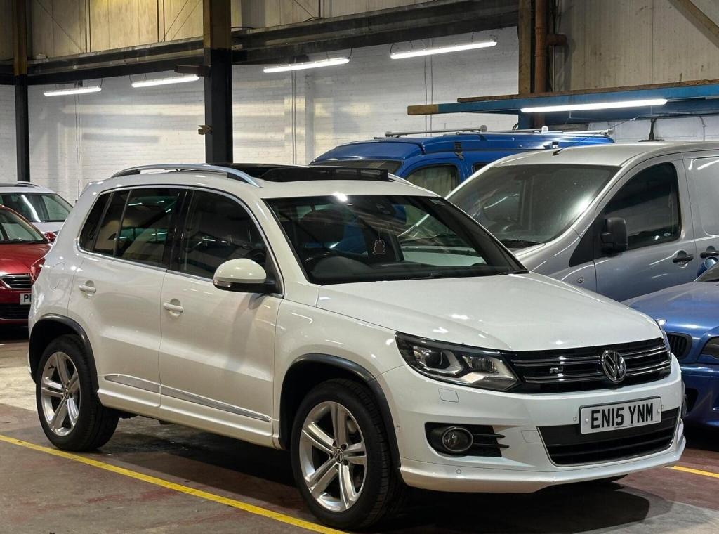 View VOLKSWAGEN TIGUAN 2.0 TDI BlueMotion Tech R-Line DSG 4WD Euro 6 (s/s) 5dr