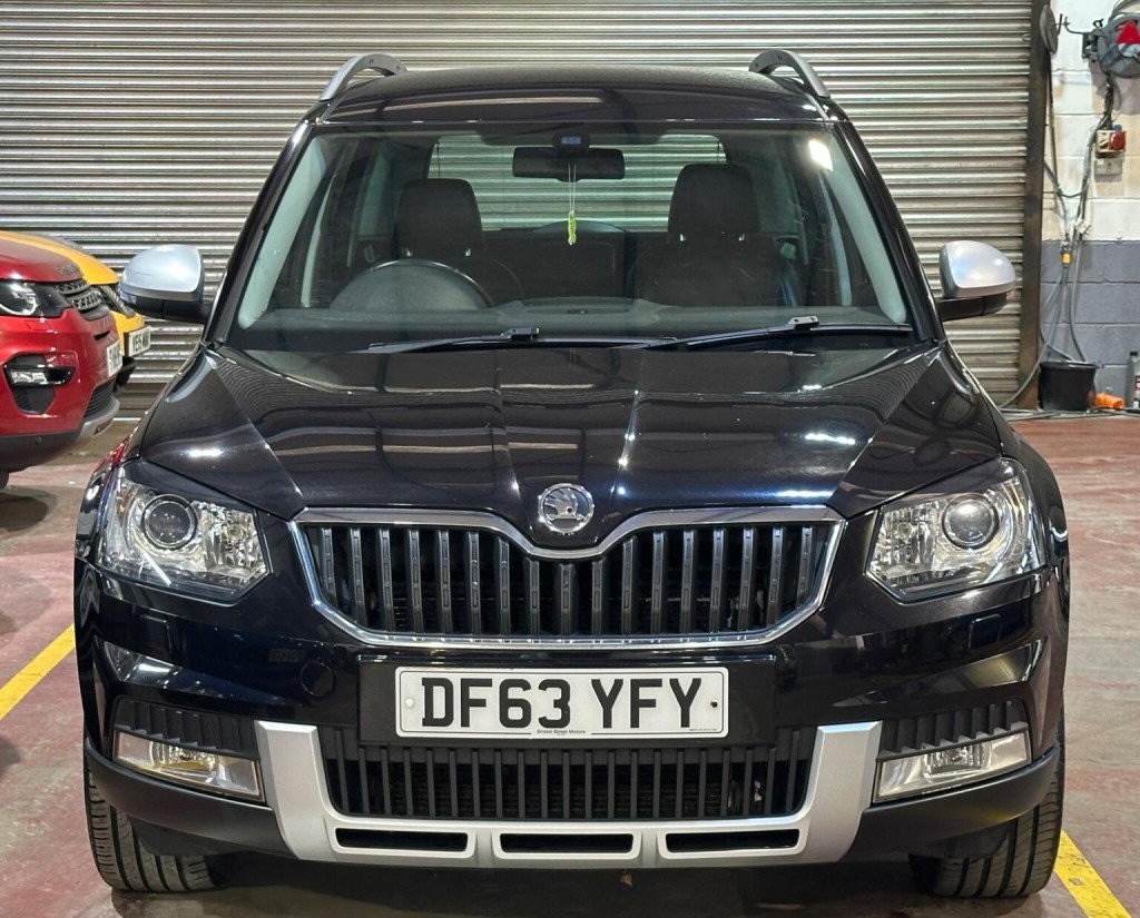 View SKODA YETI 2.0 TDI Elegance Outdoor Euro 5 5dr