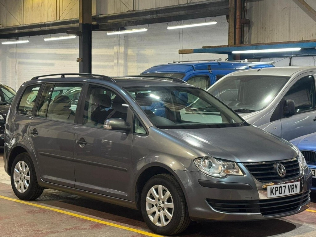 View VOLKSWAGEN TOURAN 1.9 TDI S 5dr (7 Seats)