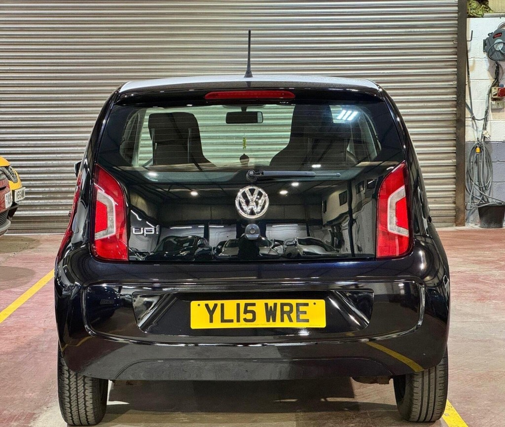 VOLKSWAGEN UP