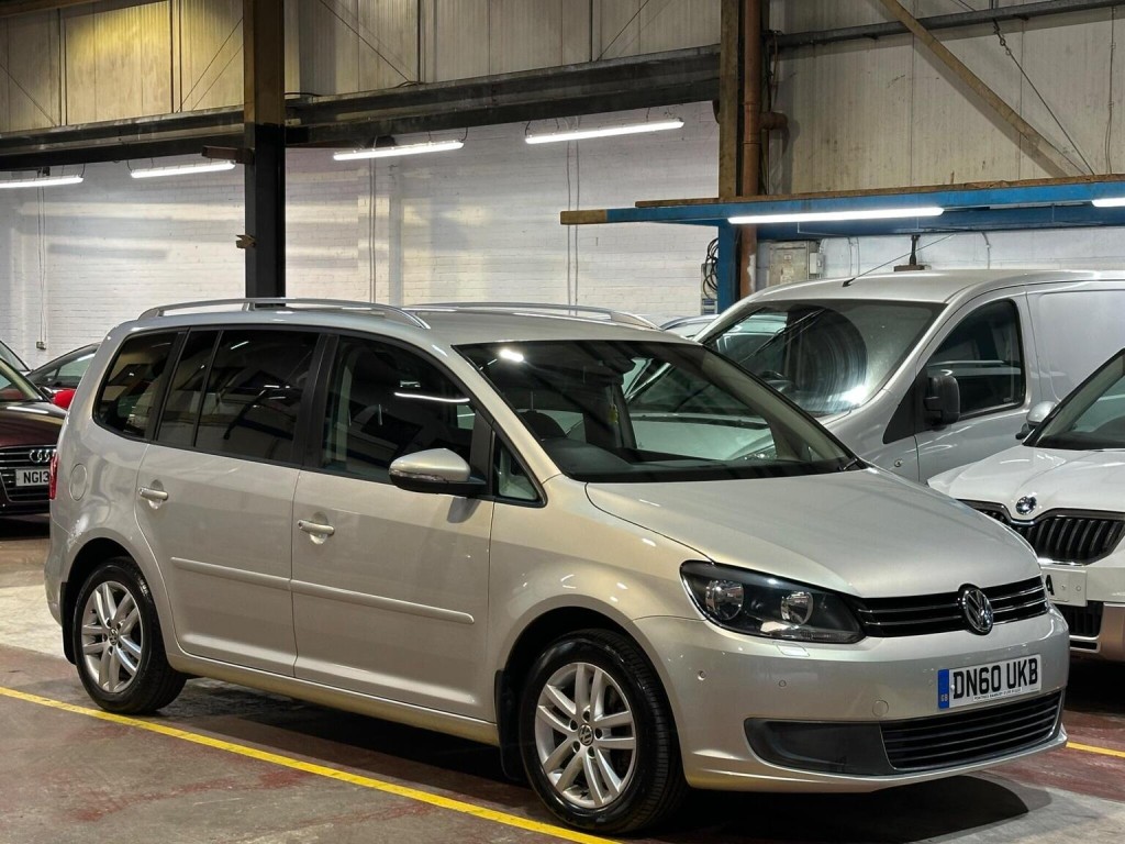 View VOLKSWAGEN TOURAN 2.0 TDI SE DSG Euro 5 5dr