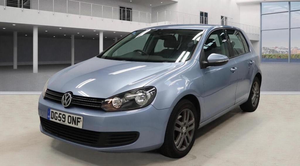View VOLKSWAGEN GOLF 1.6 TDI SE Euro 5 3dr