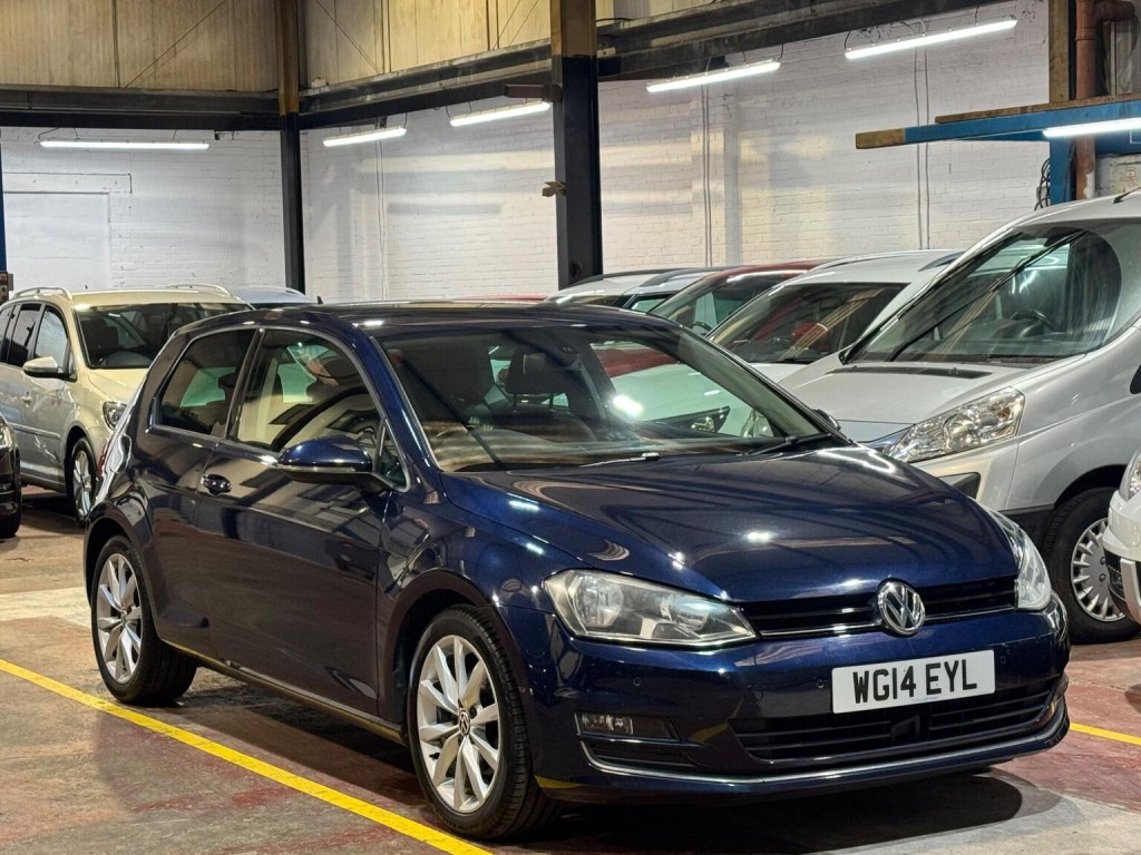View VOLKSWAGEN GOLF 2.0 TDI BlueMotion Tech GT Euro 5 (s/s) 3dr