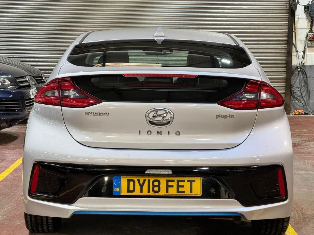 HYUNDAI IONIQ