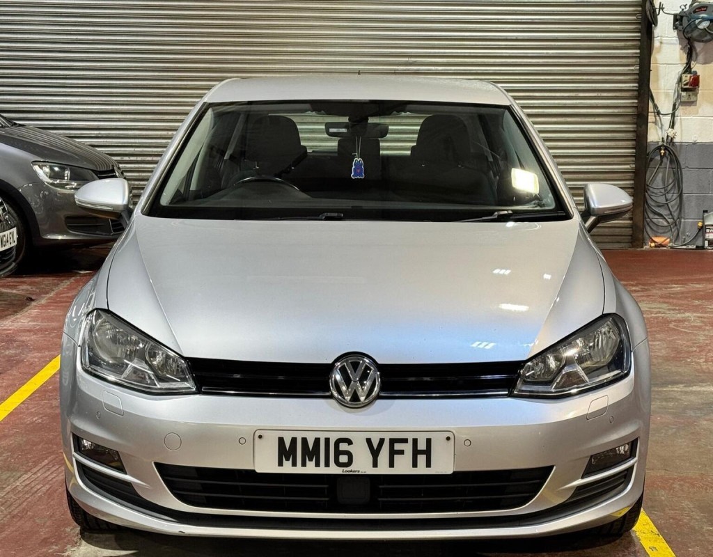 View VOLKSWAGEN GOLF 1.6 TDI BlueMotion Tech GT Edition DSG Euro 6 (s/s) 5dr