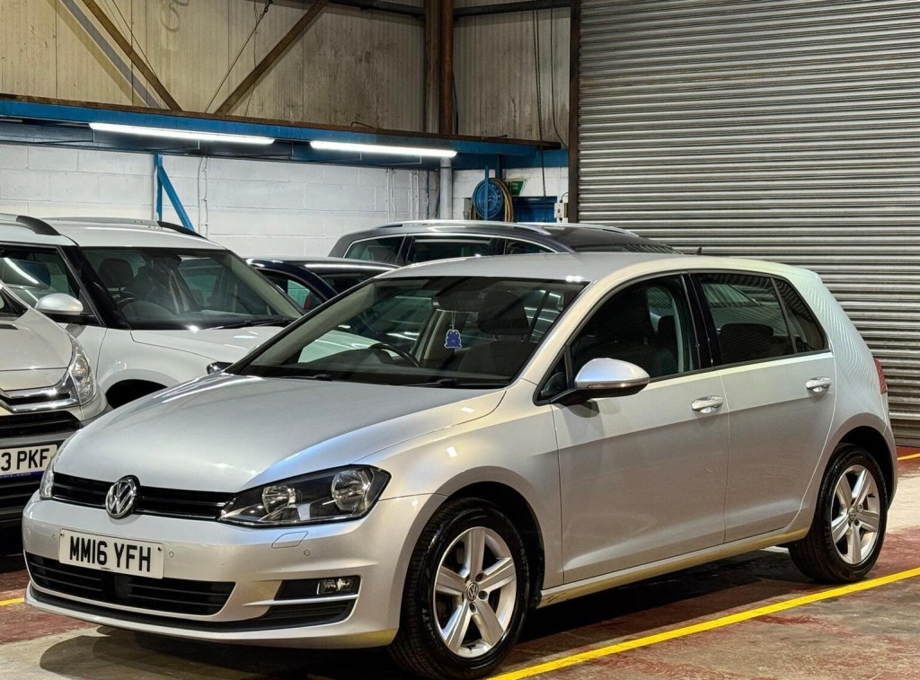 View VOLKSWAGEN GOLF 1.6 TDI BlueMotion Tech GT Edition DSG Euro 6 (s/s) 5dr