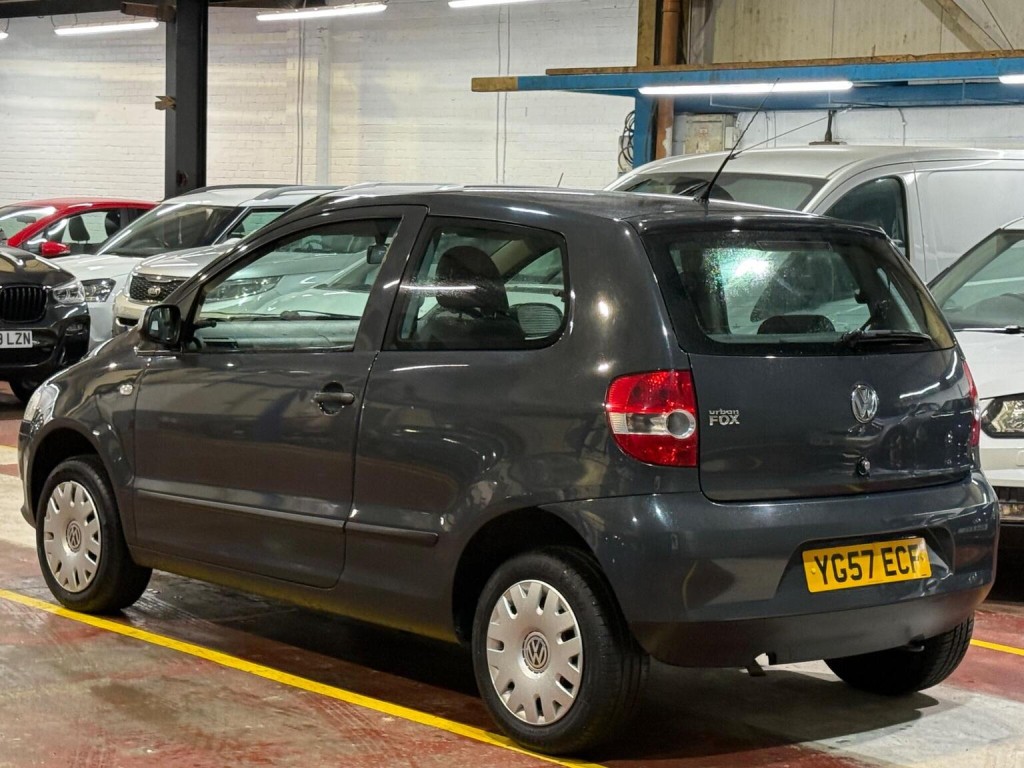 VOLKSWAGEN FOX