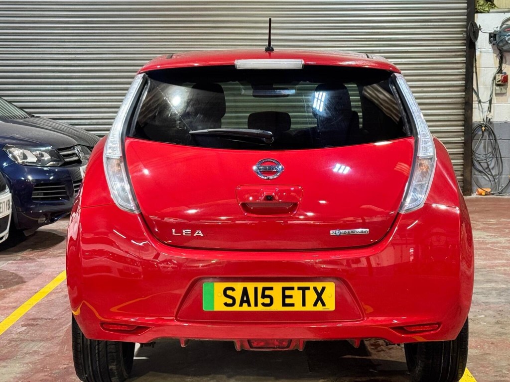NISSAN LEAF