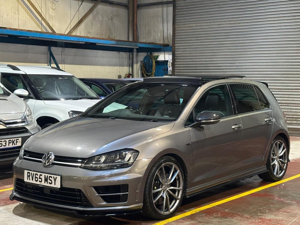 View VOLKSWAGEN GOLF 2.0 TSI BlueMotion Tech R DSG 4Motion Euro 6 (s/s) 5dr