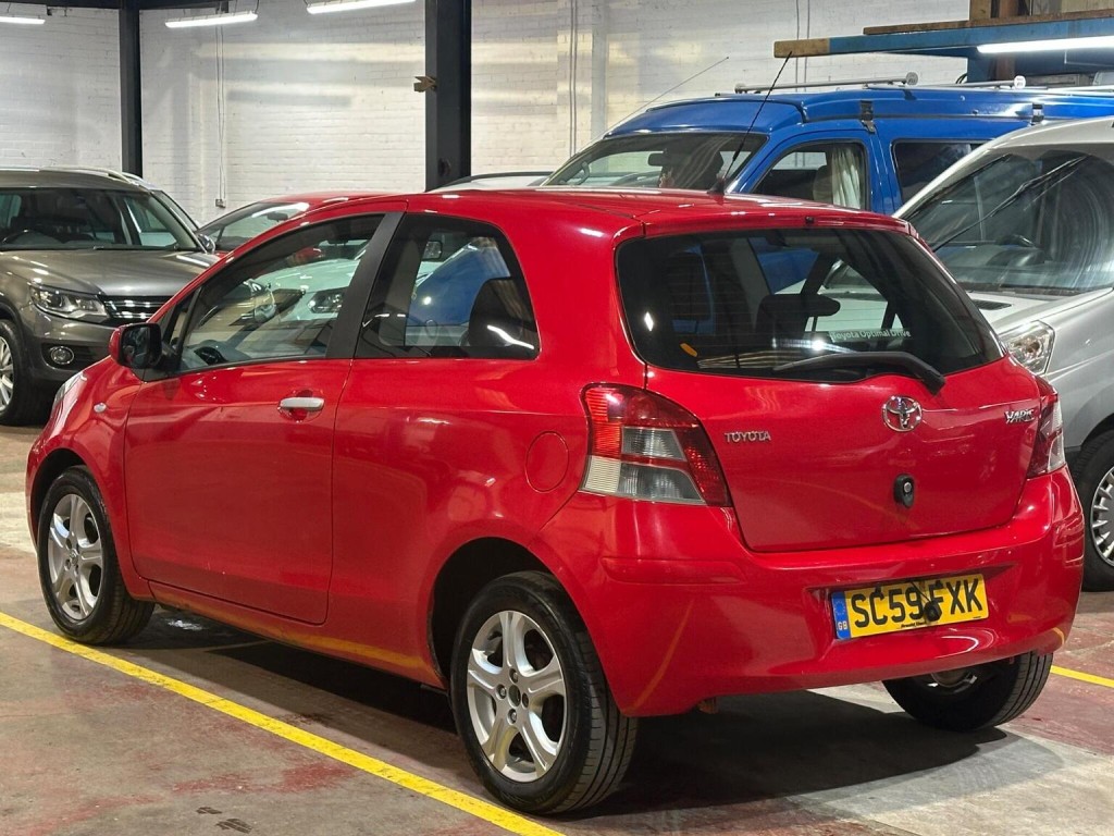 TOYOTA YARIS