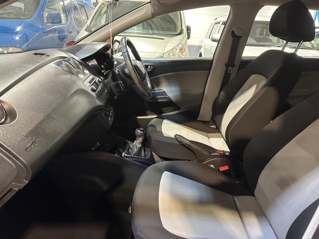 SEAT IBIZA