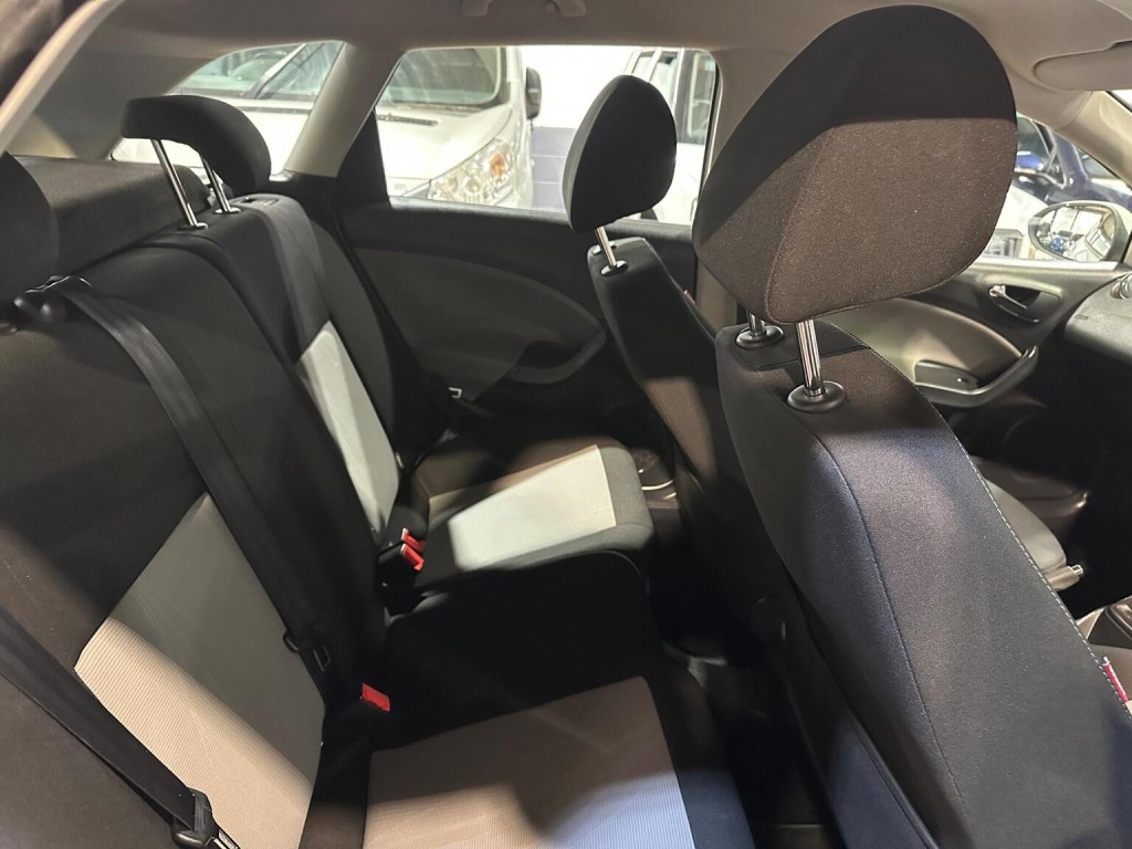 SEAT IBIZA