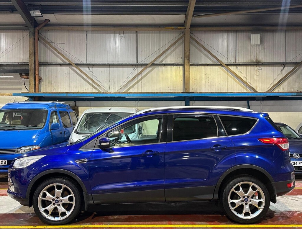 FORD KUGA