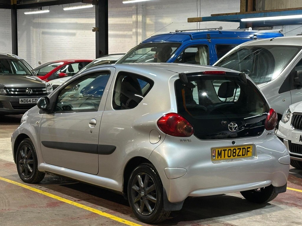TOYOTA AYGO