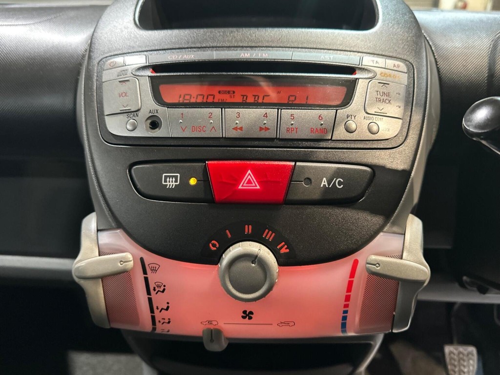 TOYOTA AYGO