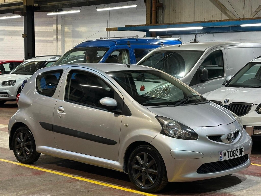 View TOYOTA AYGO 1.0 VVT-i Platinum MultiMode Euro 4 3dr (AC)