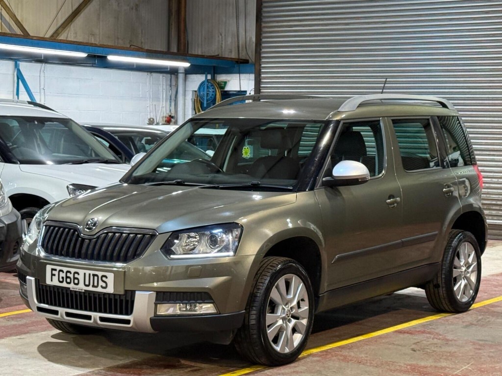 View SKODA YETI 2.0 TDI SE L Outdoor DSG 4WD Euro 6 (s/s) 5dr