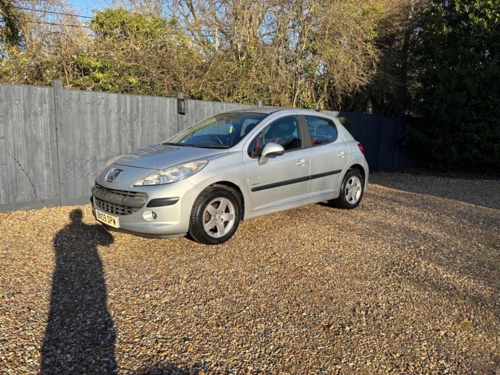 PEUGEOT 207
