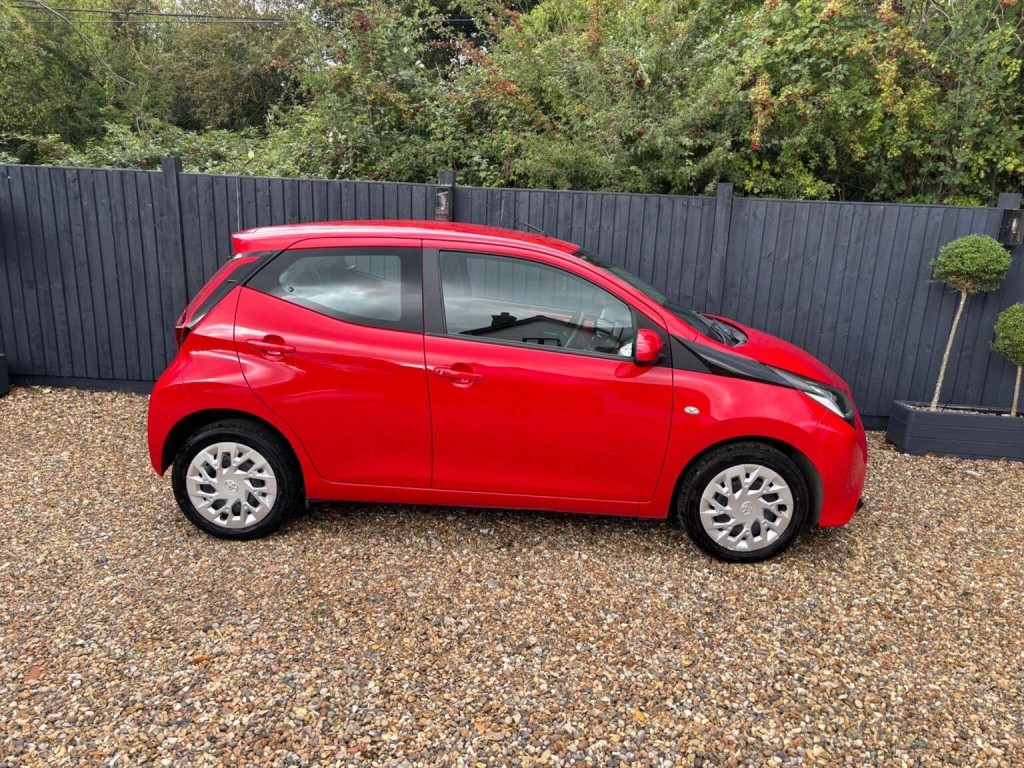 TOYOTA AYGO